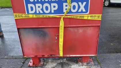 美国大选再掀波澜！最后决战将至，选票箱被烧了？