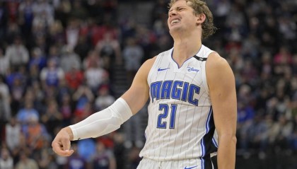 太惨了！魔术大将赛季报销 队内前四得分点全部伤停