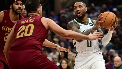 加兰39+8利拉德空砍36分 字母缺阵骑士送雄鹿6连败