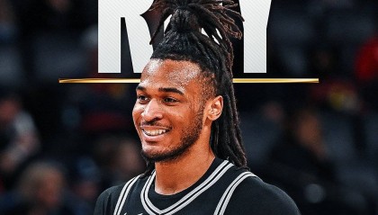 卡斯尔当选年度最佳新秀 马刺两年蝉联该奖项