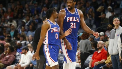 曝马克西在会议上挑战恩比德 要求他准时参加球队活动