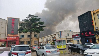 苏州甪直镇有工厂发生爆炸，当地：火势已控制，2人受伤
