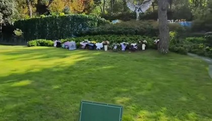 网友曝李玟墓园杂草已清除 整体环境肃穆又庄重