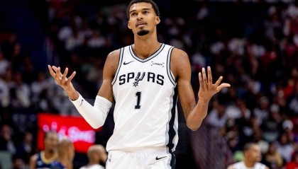 文班亚马31+14托马斯40分 马刺击败篮网三连胜