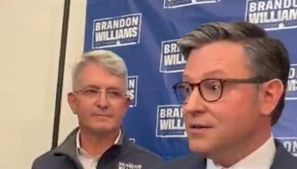 共和党众议长扬言废除《芯片法案》引反弹，民主党“趁势追打”