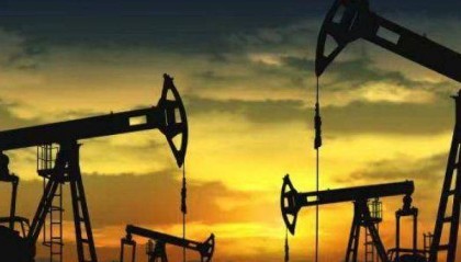 国内油价创三年来最大跌幅，加满一箱油将少花19元