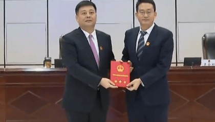 “80后”秦波，任代市长