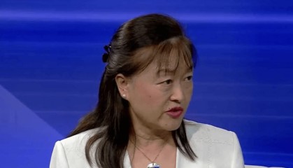 这帮狗汉奸冲特朗普摇尾巴，被一脚踹开