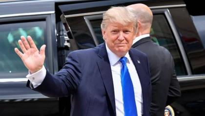 美国重大丑闻曝光！一夜传遍全球，马斯克都无计可施，真相难以置信