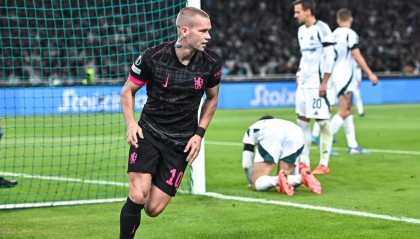 欧会-菲利克斯梅开二度穆德里克1射2传 切尔西4-1大胜领跑