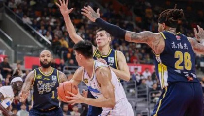 CBA | 急需重新定位！北京北汽意外溃败广东队