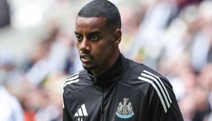 还来？！伊萨克向纽卡申请离队 利物浦创英超纪录报价