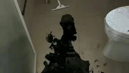 “早上起来擤鼻子都是黑的”，河南一工厂长期排放黑烟，附近居民：已持续一年