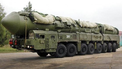 梅德韦杰夫警告北约，俄将取消核武器的自我限制