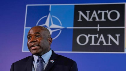 英外相：中国间谍活动增多了，但…