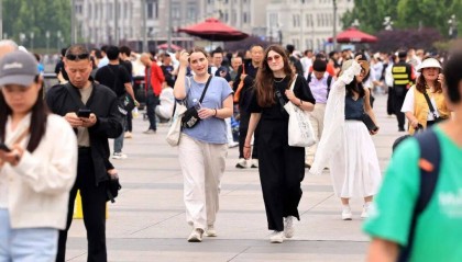 十一游客反向涌进小城 超六成小城游客为“避开人流”