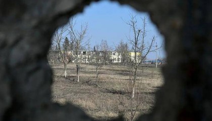 俄军“全面进攻”库尔斯克，乌克兰守不住了？