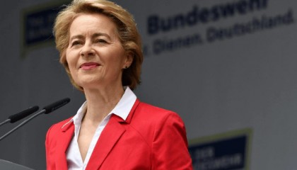 冯德莱恩拒绝邀请，欧盟公开报复中国，沉默两周后，中方果断反制