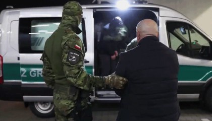 波兰总理称已开始驱逐犯下严重罪行的移民