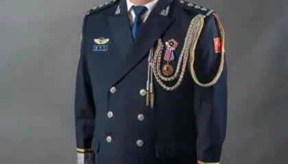 生于1989年，杨旭恒递补为河南省委委员