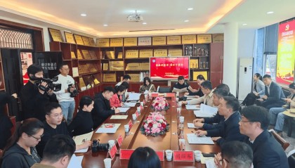 媒体记者聚焦新乡市义务教育集团化办学！