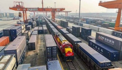 波兰坚决不让中方过境，中欧班列恢复遥遥无期，无奈中方只有改道