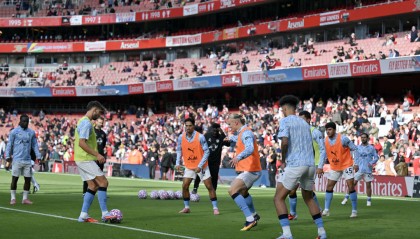 3-2：马里奥娜惊艳破门，曼城绝杀阿森纳引发积分榜震荡