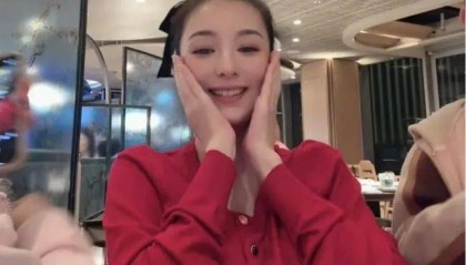 59岁郭富城官宣妻子怀上三胎：这是上天给的礼物，很开心