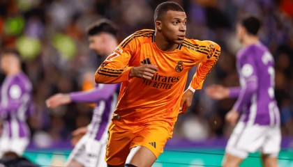 西甲-姆巴佩帽子戏法+连续5场破门 皇马3-0巴拉多利德