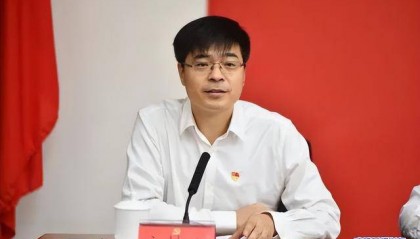 成都市委秘书长调整