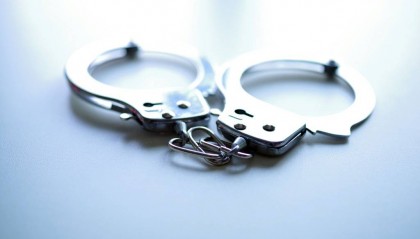 女硕士走失13年事件：法治社会没有私下“收留” |新京报快评