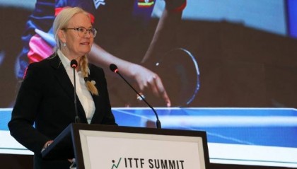 新任国际乒联主席诞生，多人当场抗议