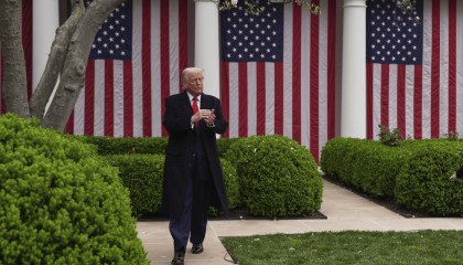 特朗普关税又恢复 白宫：小问题 谈判继续