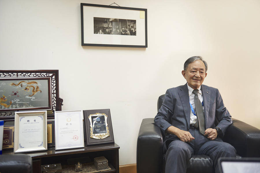 82岁日本企业家:在中国,我有干不完的工作|对话白玉兰奖获得者