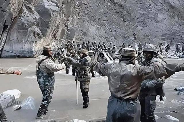 混乱升级!莫迪对华让出一大步后,立马遭死对头怒批“卖国”