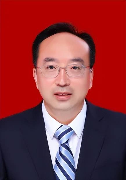 长期在上海工作的他,跨省担任副市长