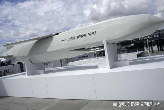 英美同时参战后,中方发文警告,乌克兰传巨响,全面战争一触即发