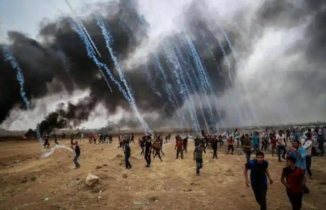 短短12个小时!以军从前线撤走5万大军,黎巴嫩人开心比“耶”