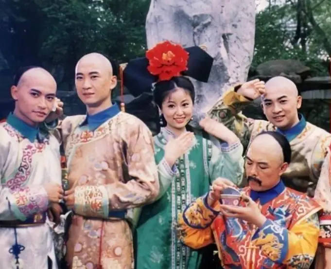 琼瑶写《还珠格格》灵感来自北京公主坟!当时其年龄已近60岁