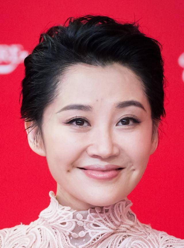 事实证明,55岁“无人敢娶”的许晴,才是真正的人间清醒!