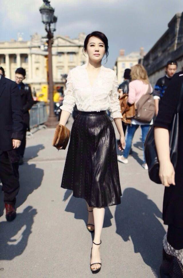 事实证明,55岁“无人敢娶”的许晴,才是真正的人间清醒!