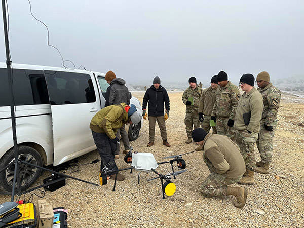“在无人机技术上,还没有一家美国公司能跟得上乌克兰”