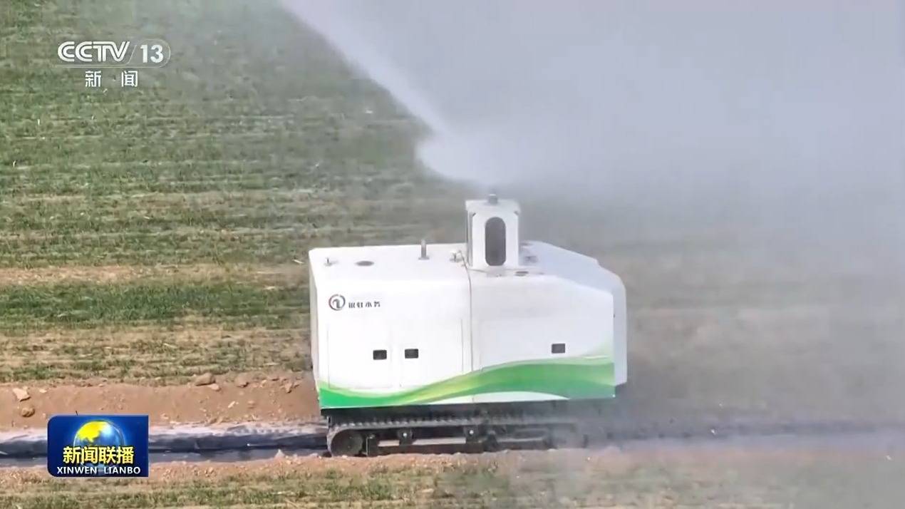在希望的田野上丨农忙尽显“科技范儿” 智能设备助力春耕备耕