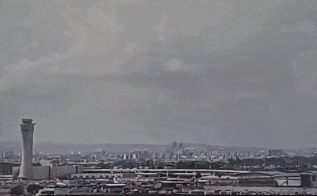 突发!“导弹拦截失败”,这一机场遭袭