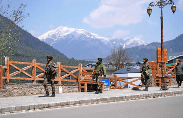 突发!巴印又打起来了,莫迪主动点名中国,到底帮不帮?