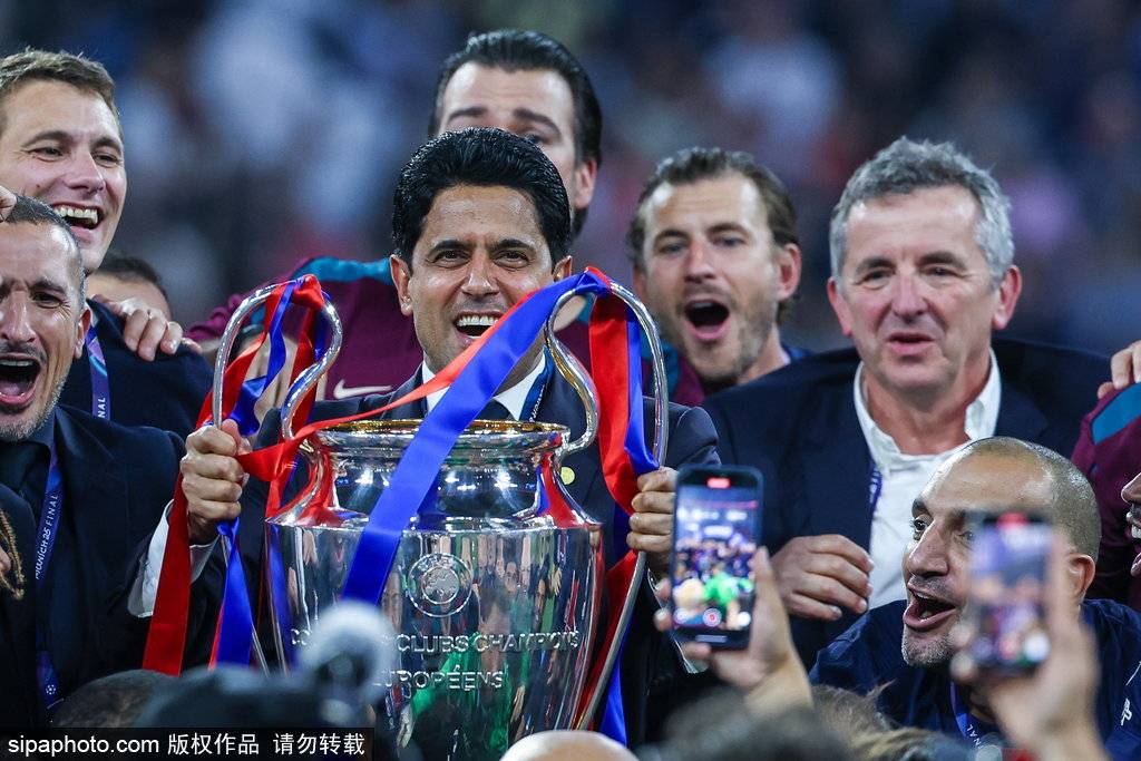 欧冠决赛前夜密谈曝光！恩里克警告纳赛尔：球员训练200%要出事！大巴黎5-0夺冠背后竟如此惊险？