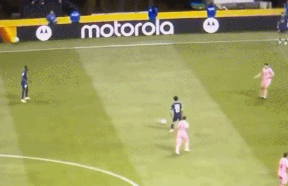 巴黎媒体人热议梅西挥臂动作:梅西恨透了维蒂尼亚,他疯了!