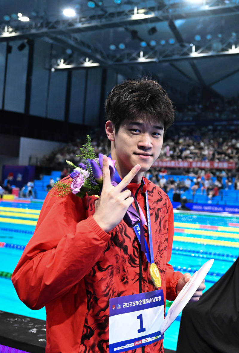 游泳世锦赛丨爆冷！世界纪录保持者潘展乐无缘100米自由泳决赛