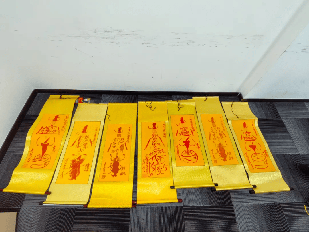 “大师”,你算到自己今天被抓了吗?