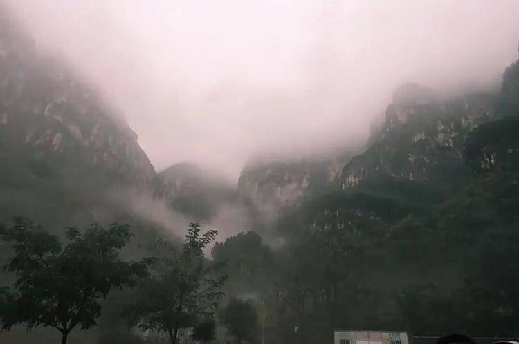 河南一男子南太行山徒步失联,当地警方:搜救难度较大